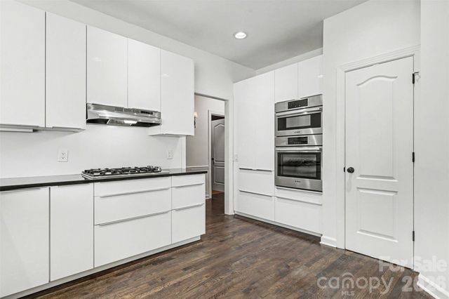 6213 Knightsgate Court, Charlotte, NC 28269