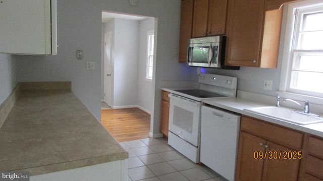 8308 POTOMAC AVE, College Park, MD 20740