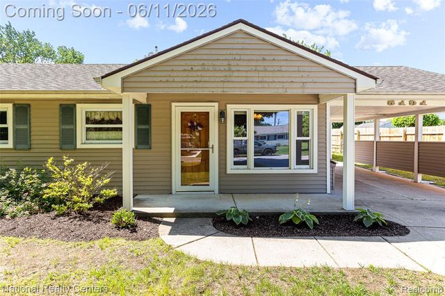 5191 Lynsue Lane, Waterford, MI 48327