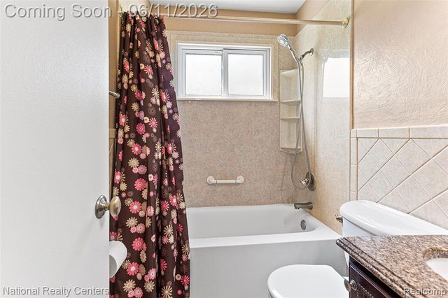5191 Lynsue Lane, Waterford, MI 48327