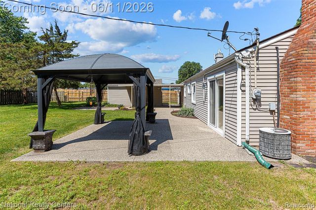 5191 Lynsue Lane, Waterford, MI 48327