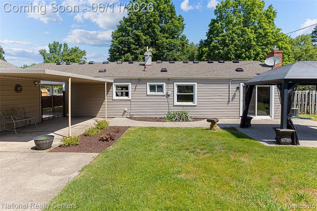 5191 Lynsue Lane, Waterford, MI 48327