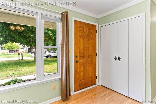5191 Lynsue Lane, Waterford, MI 48327