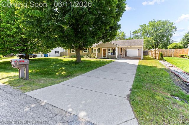 5191 Lynsue Lane, Waterford, MI 48327