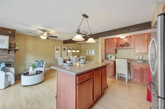 1355 Hampton Rd B, St Charles, MO 63303