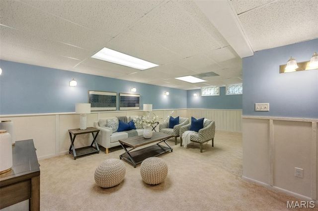 1355 Hampton Rd B, St Charles, MO 63303