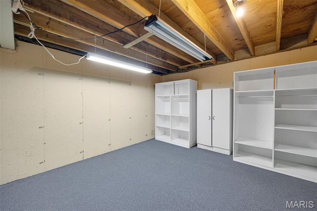 1355 Hampton Rd B, St Charles, MO 63303