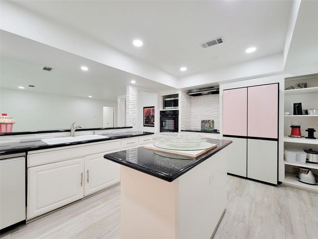 5654 Cheena, Houston, TX 77096