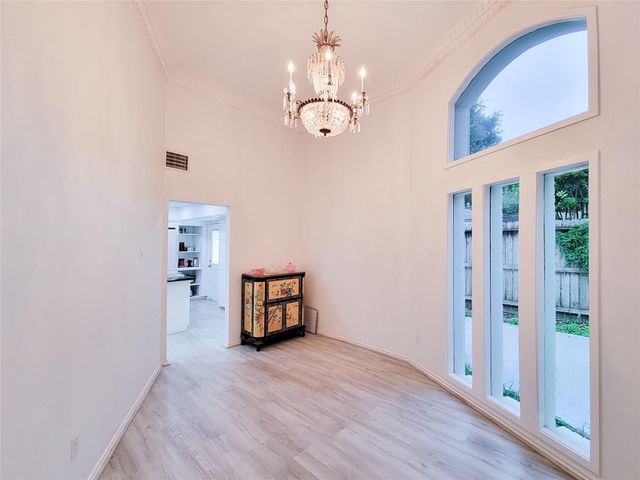 5654 Cheena, Houston, TX 77096