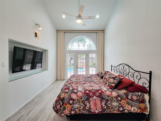 5654 Cheena, Houston, TX 77096