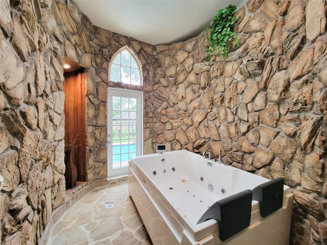 5654 Cheena, Houston, TX 77096