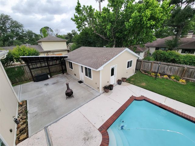 5654 Cheena, Houston, TX 77096