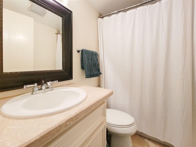 5654 Cheena, Houston, TX 77096