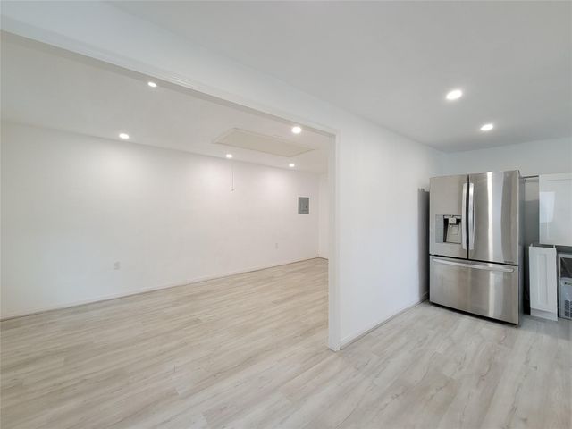 5654 Cheena, Houston, TX 77096