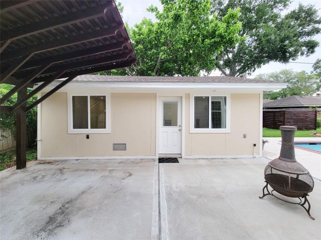 5654 Cheena, Houston, TX 77096