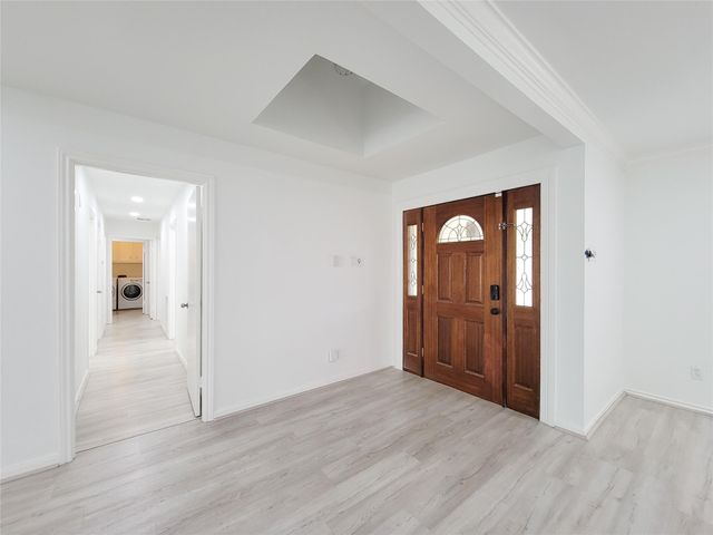 5654 Cheena, Houston, TX 77096