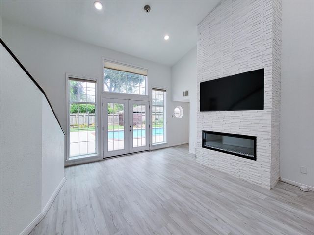 5654 Cheena, Houston, TX 77096