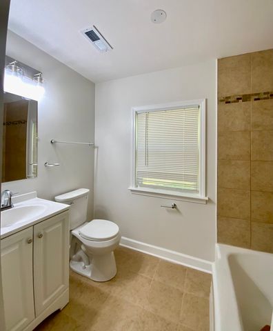 340 Sanders Road, Northbrook, IL 60062