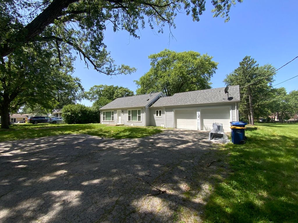 340 Sanders Road, Northbrook, IL 60062