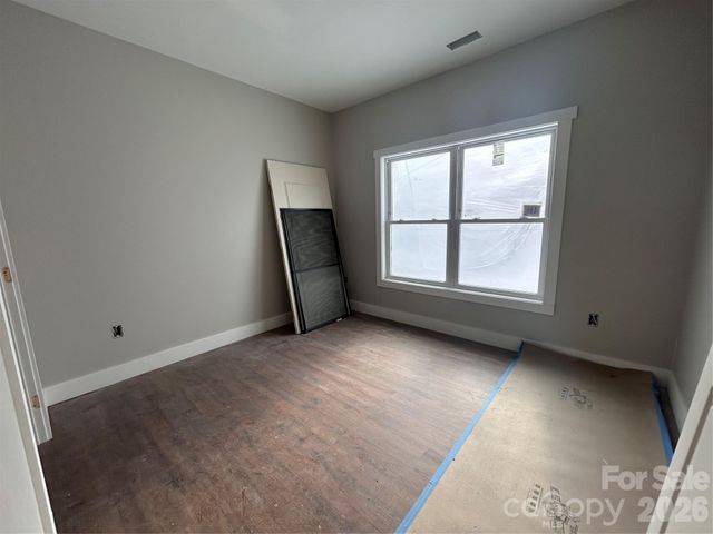 426 Huntington Woods Street SE, Lenoir, NC 28645