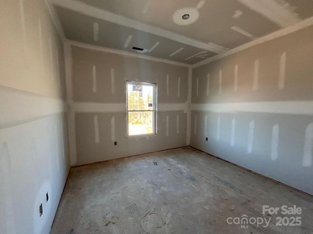 426 Huntington Woods Street SE, Lenoir, NC 28645