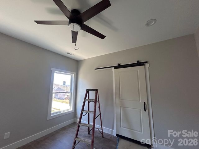 426 Huntington Woods Street SE, Lenoir, NC 28645