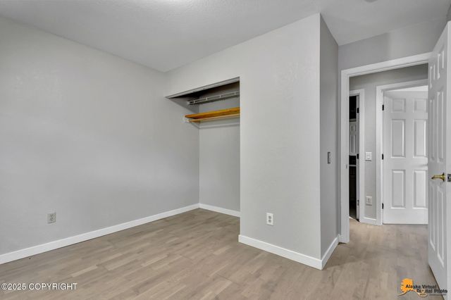 2215 Sunburst Circle, Anchorage, AK 99501