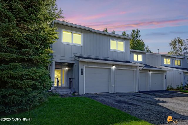 2215 Sunburst Circle, Anchorage, AK 99501