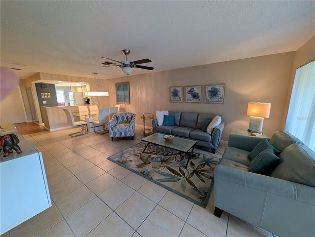 6896 W COUNTRY CLUB LANE 148, Sarasota, FL 34243