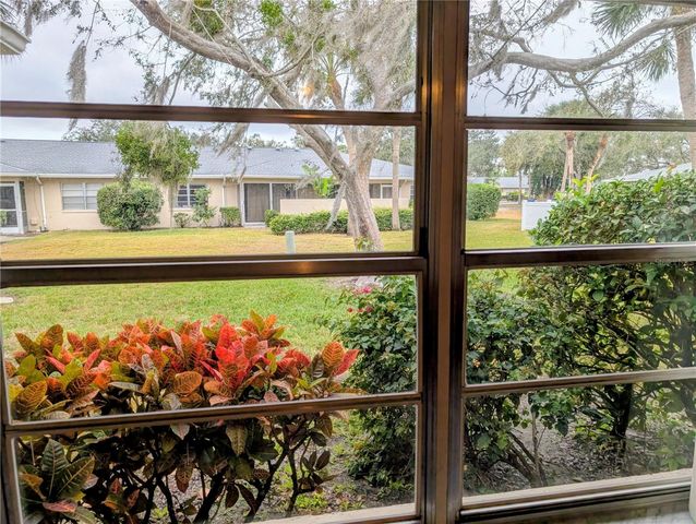 6896 W COUNTRY CLUB LANE 148, Sarasota, FL 34243