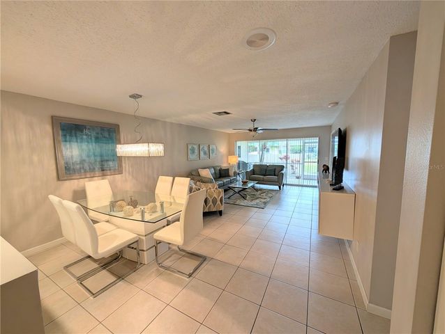 6896 W COUNTRY CLUB LANE 148, Sarasota, FL 34243