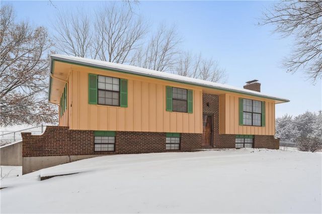 13021 222nd Street, Linwood, KS 66052