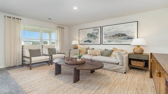 605 Strawberry Field Way, Galivants Ferry, SC 29544