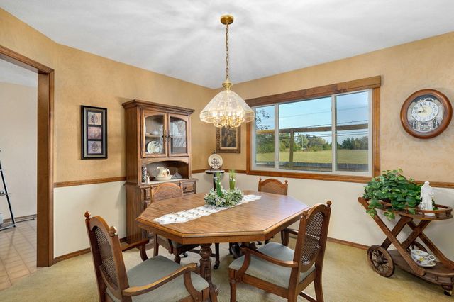 1221 E Knobhill Street, Springfield, MO 65804