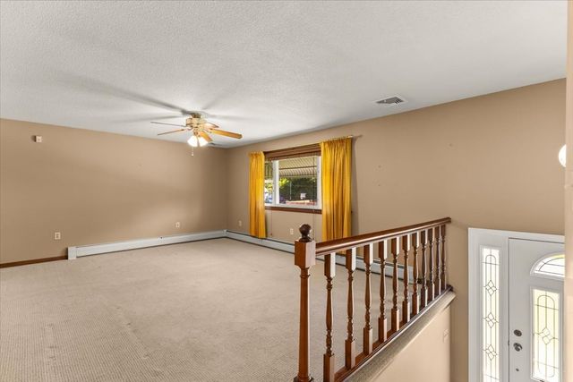 18 Wildwood Ave, Taunton, MA 02780