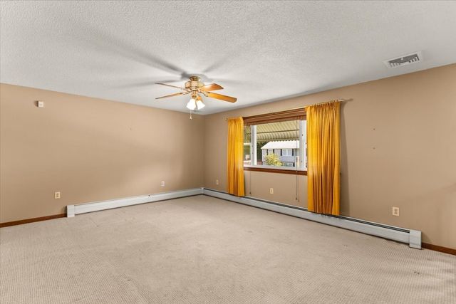 18 Wildwood Ave, Taunton, MA 02780