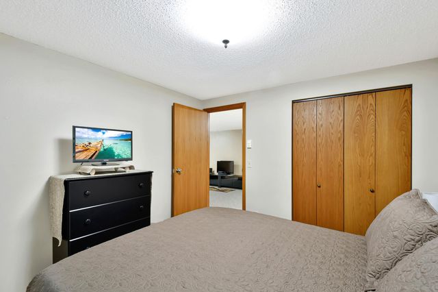 1510 28th Avenue S, Fargo, ND 58103