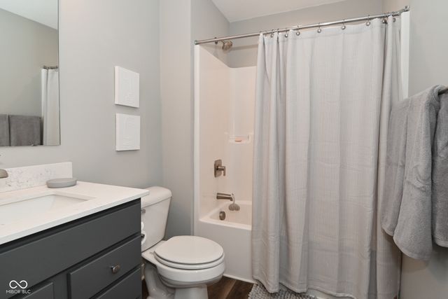 11561 Flynn Place, Noblesville, IN 46060