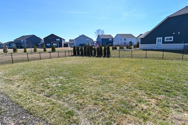 11561 Flynn Place, Noblesville, IN 46060