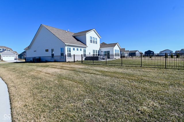 11561 Flynn Place, Noblesville, IN 46060