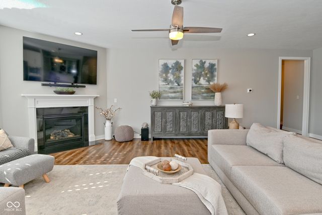 11561 Flynn Place, Noblesville, IN 46060