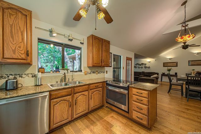 25627 DULL KNIFE TRL, San Antonio, TX 78255