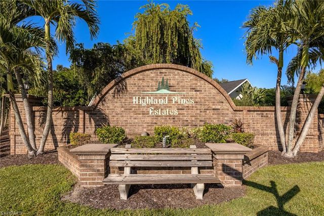 6624 Highland Pines CIR, Fort Myers, FL 33966