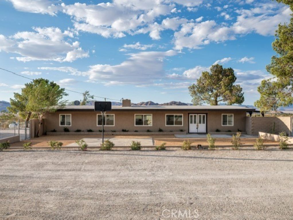 30280 Bourbon Road, Lucerne Valley, CA 92356