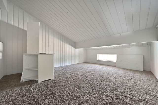 28 Lakeway Street, Conroe, TX 77304