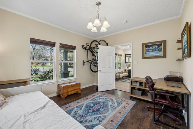 728 N Winnetka Avenue, Dallas, TX 75208