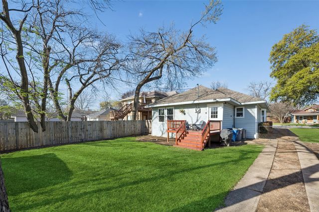 728 N Winnetka Avenue, Dallas, TX 75208