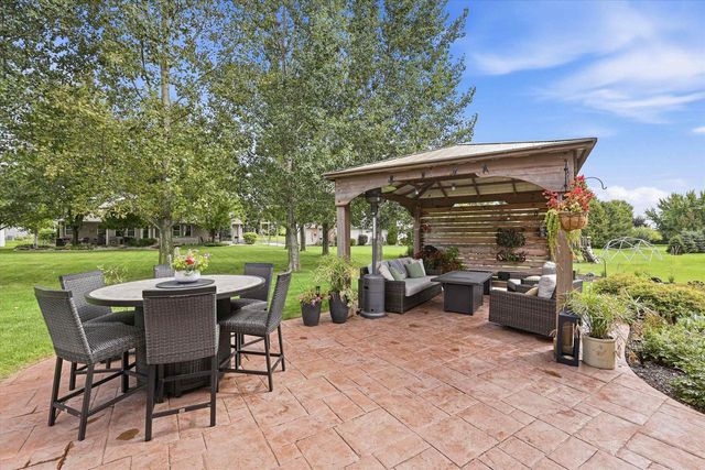 N2288 HILLANDALE DRIVE, Greenville, WI 54942