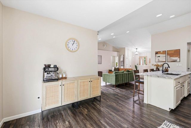 N2288 HILLANDALE DRIVE, Greenville, WI 54942