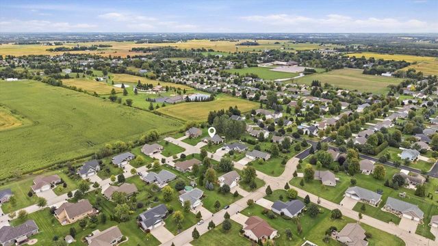 N2288 HILLANDALE DRIVE, Greenville, WI 54942